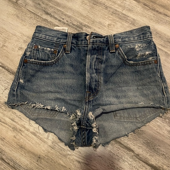 Levi's Pants - Levis 501 short jean shorts